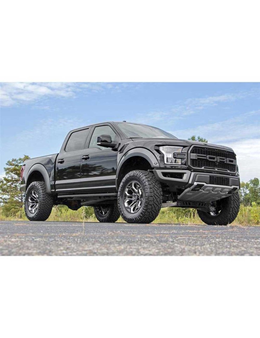 Zestaw zawieszenia Rough Country Lift 4,5" 17-18
