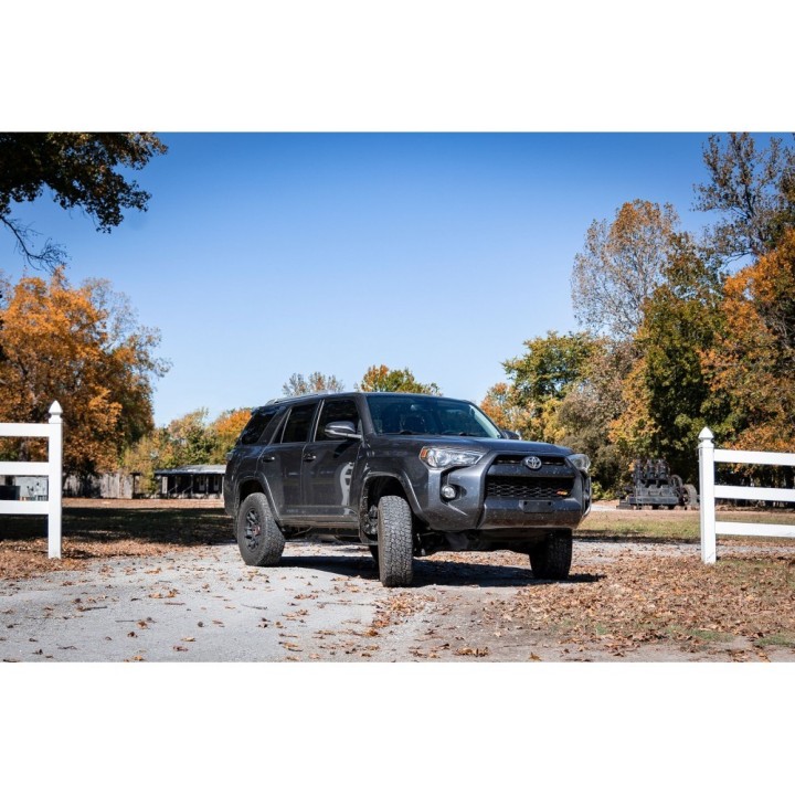 Zestaw zawieszenia Rough Country Lift 2" - ujęcie 3