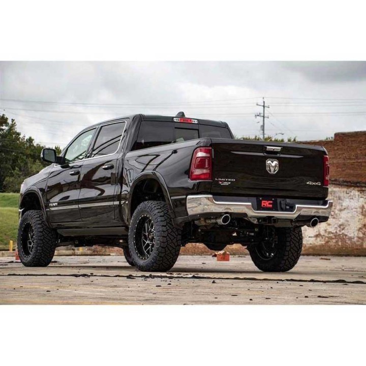 Zestaw zawieszenia Air Ride z amortyzatorami N3 Rough Country Lift 5" - ujęcie 3