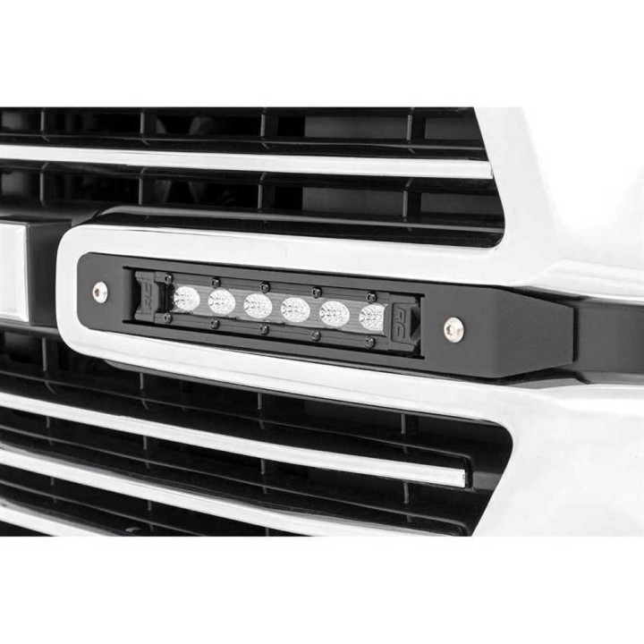 Listwy LED 6" do grilla Rough Country Black Series - ujęcie 3