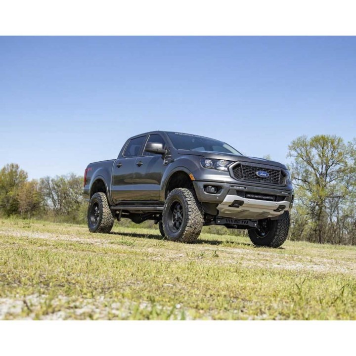 Zestaw zawieszenia dla modeli z fabrycznymi aluminiowymi zwrotnicami Rough Country Lift 6" - ujęcie 6