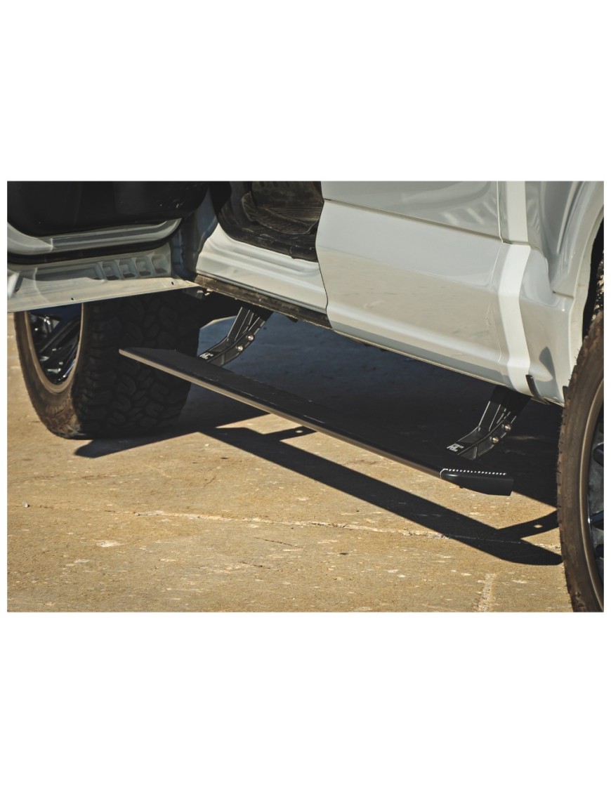 Progi elektryczne HT-Series Rough Country Crew Cab