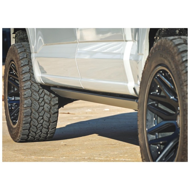 Progi elektryczne HT-Series Rough Country Crew Cab - ujęcie 13