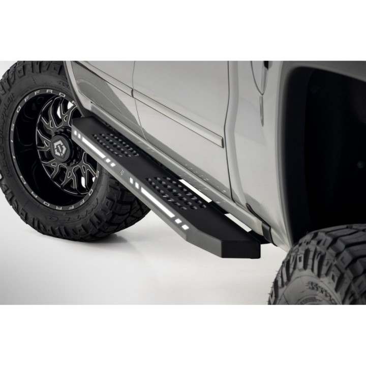Progi, stopnie boczne Rough Country AC2 Crew Cab - ujęcie 3