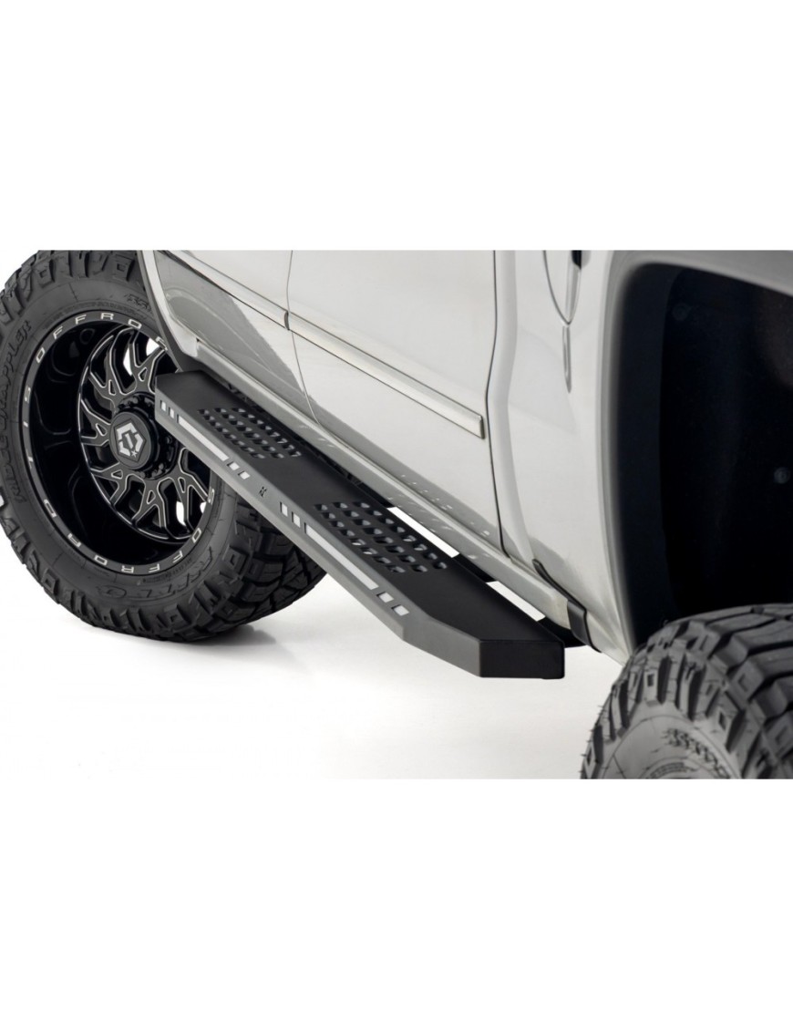Progi, stopnie boczne Rough Country AC2 Crew Cab