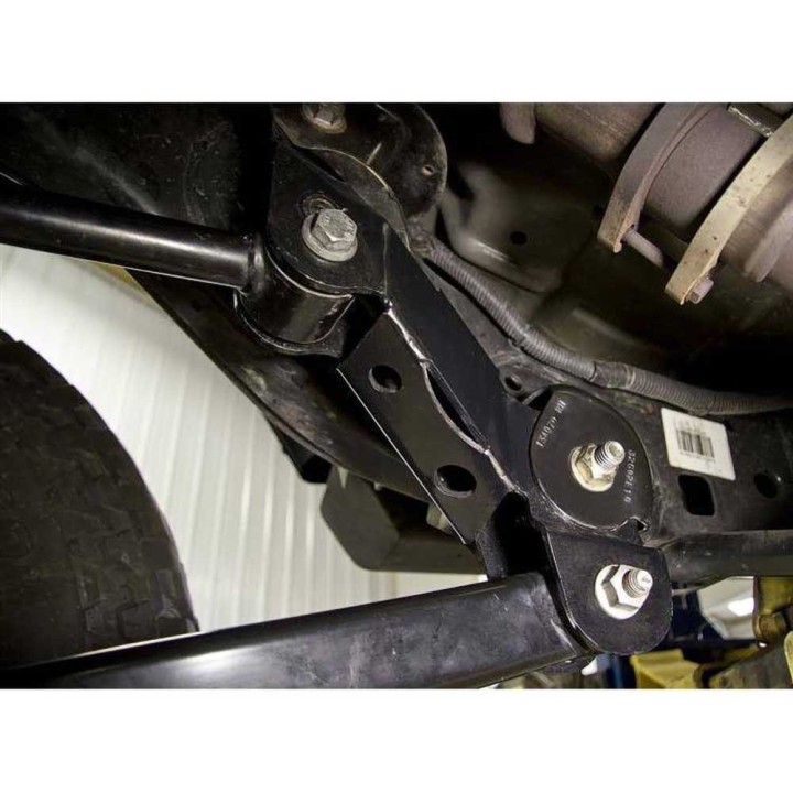 Relokacja mocowania wahaczy przód JKS Lift 2-6" - ujęcie 2