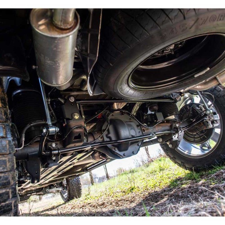 Zestaw zawieszenia z Coiloverami FOX 2.5 Performance Elite BDS Lift 4" Duża Piasta - ujęcie 2