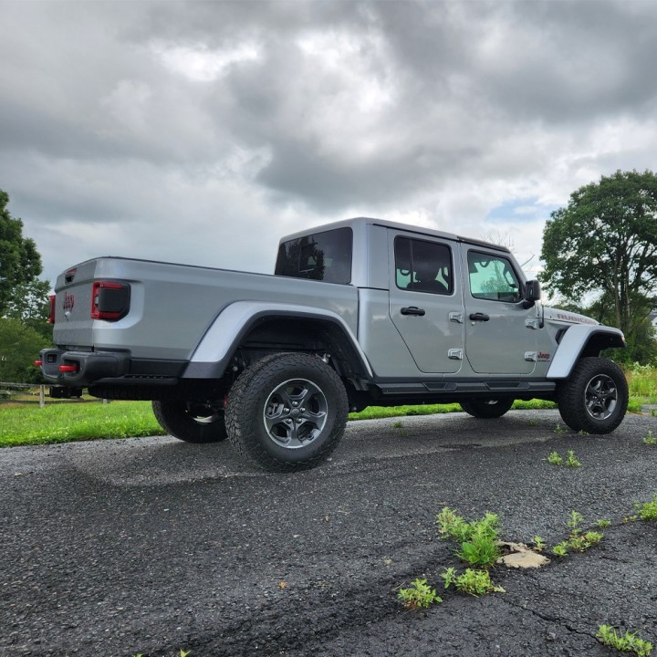 Zestaw zawieszenia Overland+ Clayton Lift 1,5" - ujęcie 3