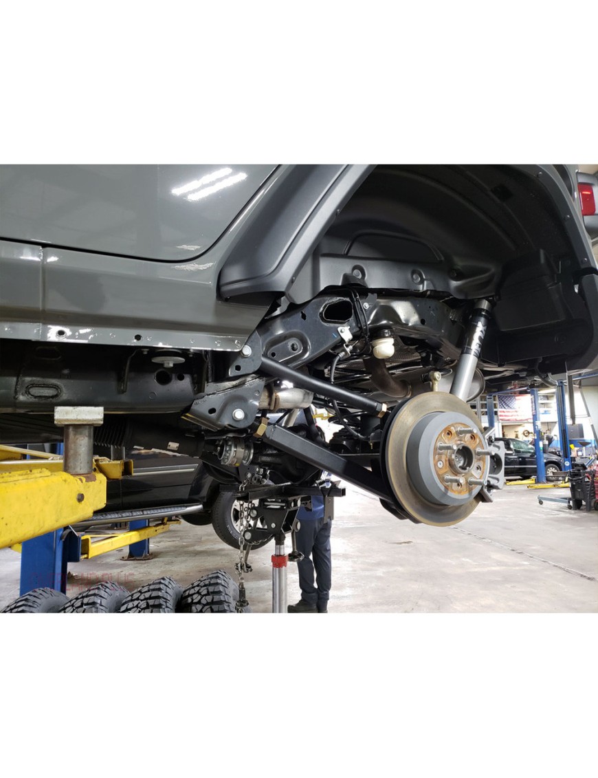 Zestaw zawieszenia Overland+ Clayton Lift 2,5" Diesel - ujęcie 6