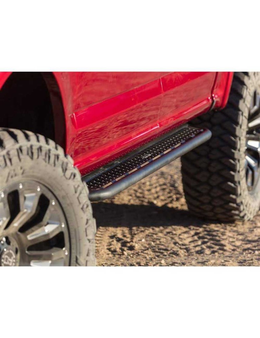 Progi boczne montowane do ramy Go Rhino Dominator D6 Double Cab