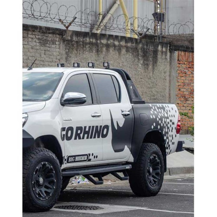 Progi boczne Go Rhino Dominator D2 - ujęcie 3