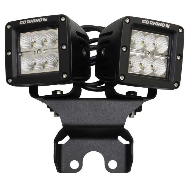 Mocowania dwóch świateł LED Cube 3x3" nad tylną szybą Go Rhino - ujęcie 3