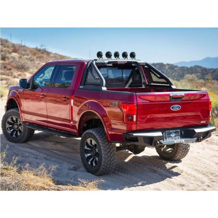 Progi boczne Go Rhino Dominator D6 SuperCrew Cab - ujęcie 4