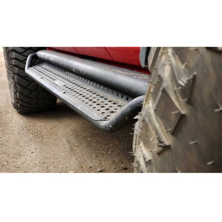 Progi boczne Go Rhino Dominator Xtreme D1 Crew Cab - ujęcie 5