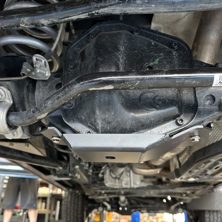 Osłona dyferencjału tył aluminiowa czarna Agile Offroad - ujęcie 4