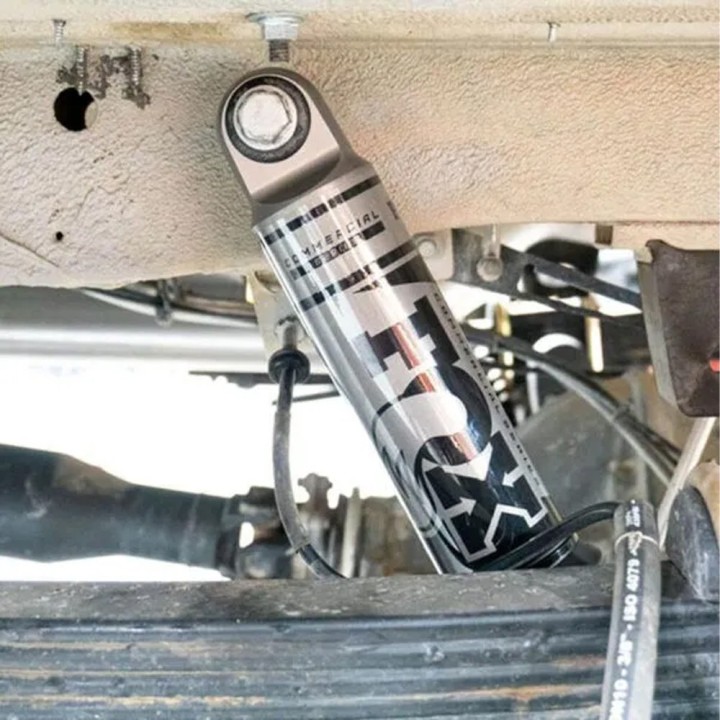 Amortyzator gazowy tył Agile Offroad & FOX Performance 2.5 Lift 0-2" - ujęcie 3