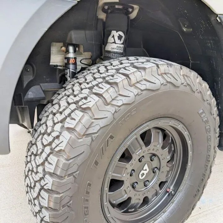 Dodatkowa para amortyzatorów przód Agile Offroad & FOX Performance 2.0 IFP Lift 0-2" - ujęcie 5