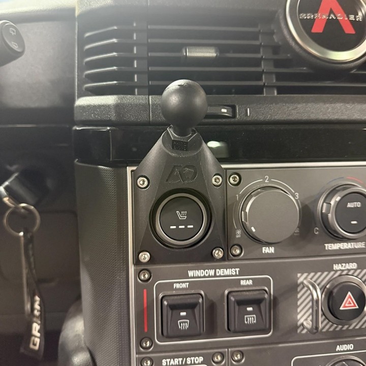 Uchwyt montażowy do telefonu z kulą Agile Offroad - ujęcie 2