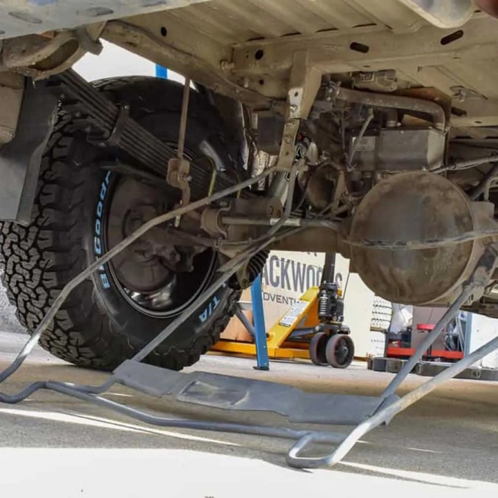 Mocowania kosza do ponadwymiarowego koła zapasowego Agile Offroad - ujęcie 4