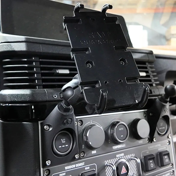 Uchwyt montażowy do telefonu z kulą Agile Offroad - ujęcie 4