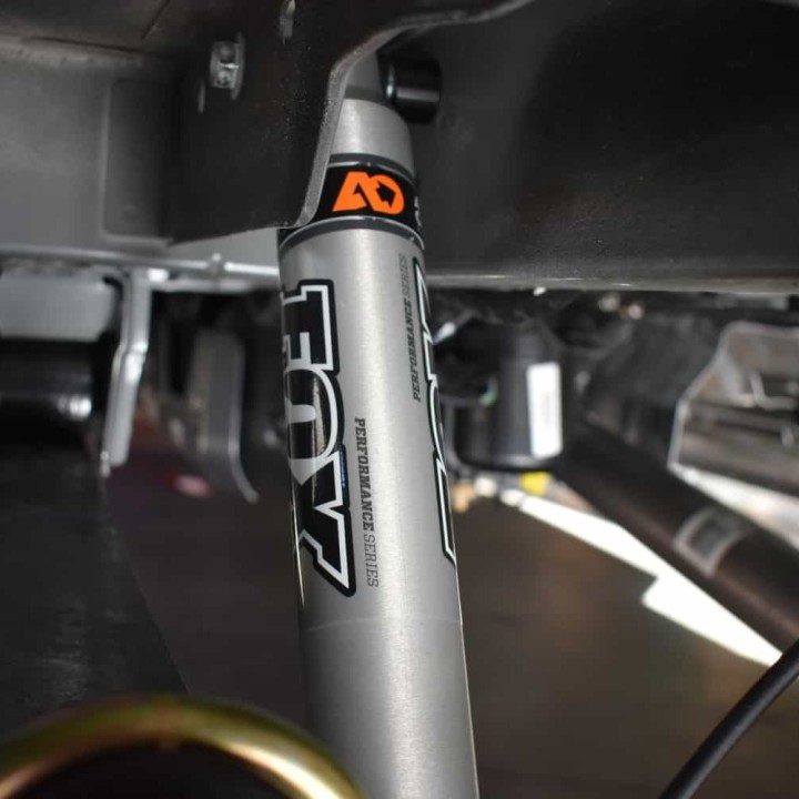 Amortyzator gazowy tył Agile Offroad & FOX Performance 2.0 IFP - ujęcie 3