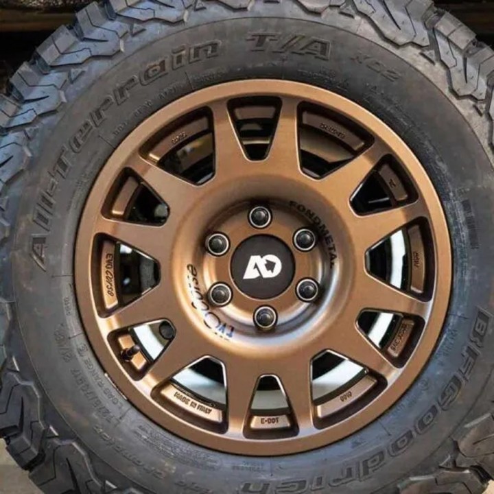 Dystanse do fabrycznych stalowych felg 20 mm Agile Offroad - ujęcie 3