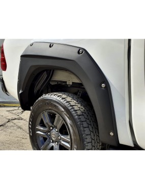 Poszerzenia błotników przód i tył Air Design Super Bolt SR/Diesel AT