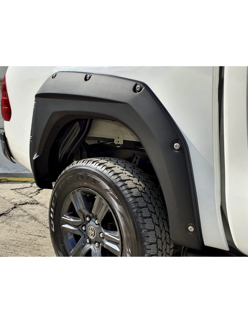 Poszerzenia błotników przód i tył Air Design Super Bolt SR/Diesel AT