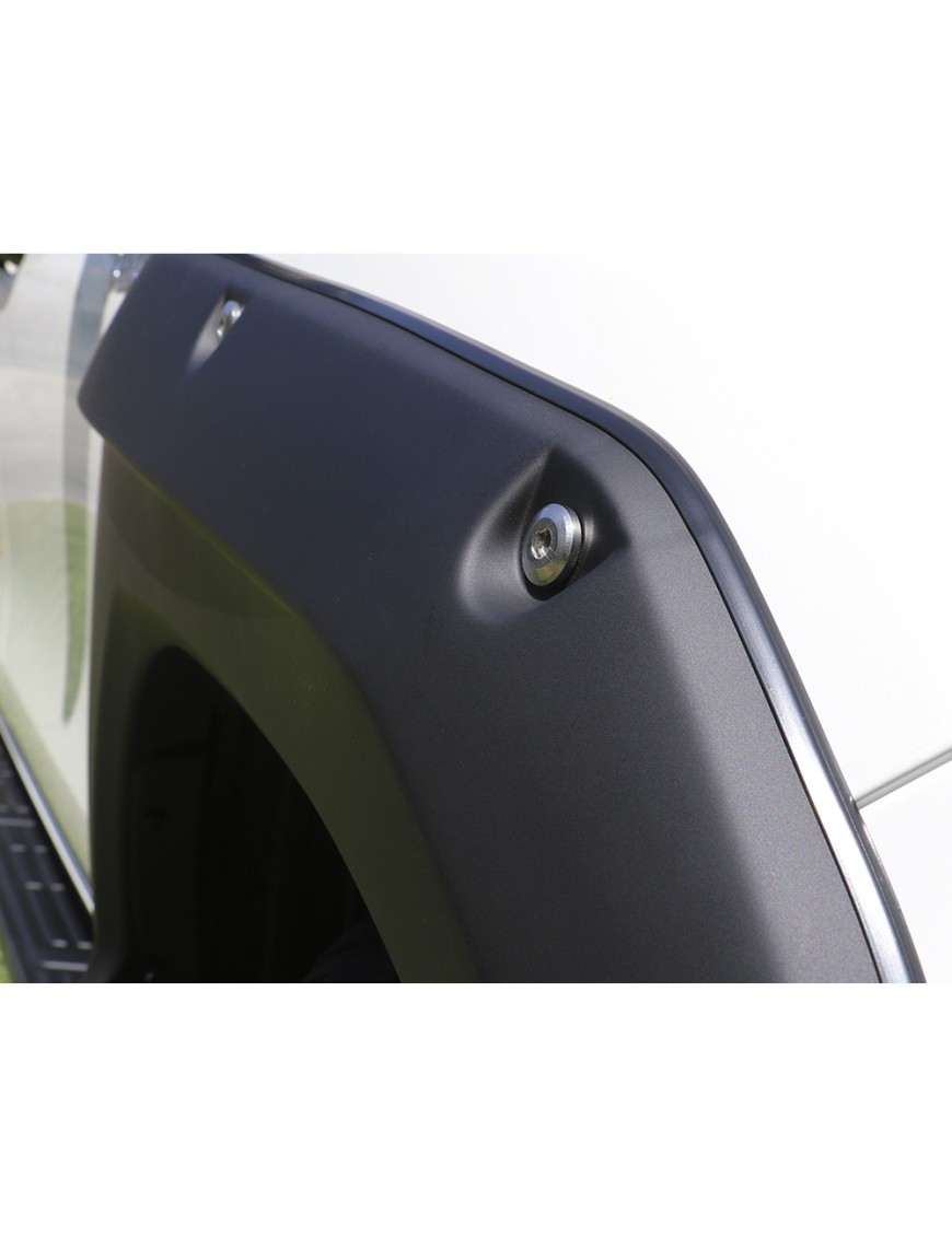 Poszerzenia błotników przód i tył Air Design Super Bolt SR/Diesel AT