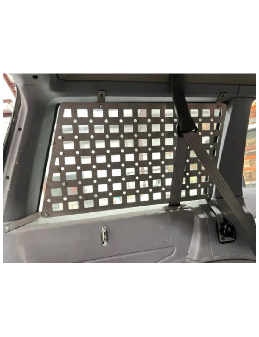 Panel molle na szybę tylną Barnes 4WD