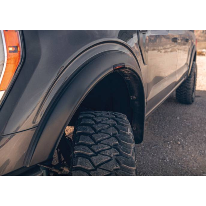 Poszerzenia błotników przód i tył Husky Liners RVL Style - ujęcie 5