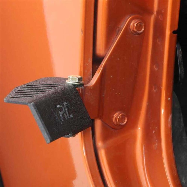 Stopnie pod nogę Smittybilt XRC - ujęcie 5