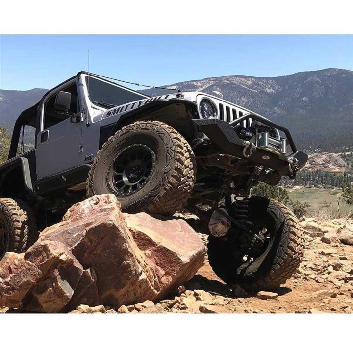 Zderzak przód Smittybilt XRC Rock Crawler - ujęcie 8