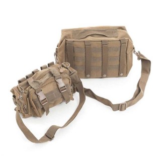 Pokrowiec klapy tył coyote tan Smittybilt G.E.A.R. - ujęcie 2