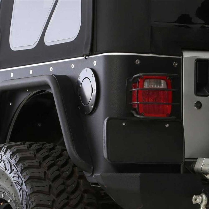 Klapka wlewu paliwa aluminiowa black Smittybilt - ujęcie 5