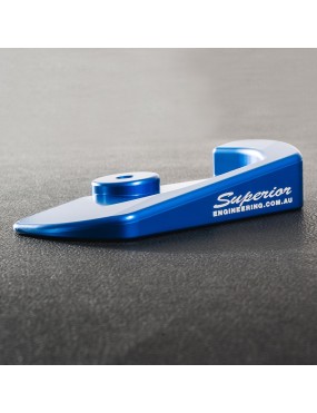 Wzmocnienia mocowań sprężyn przód Superior Engineering