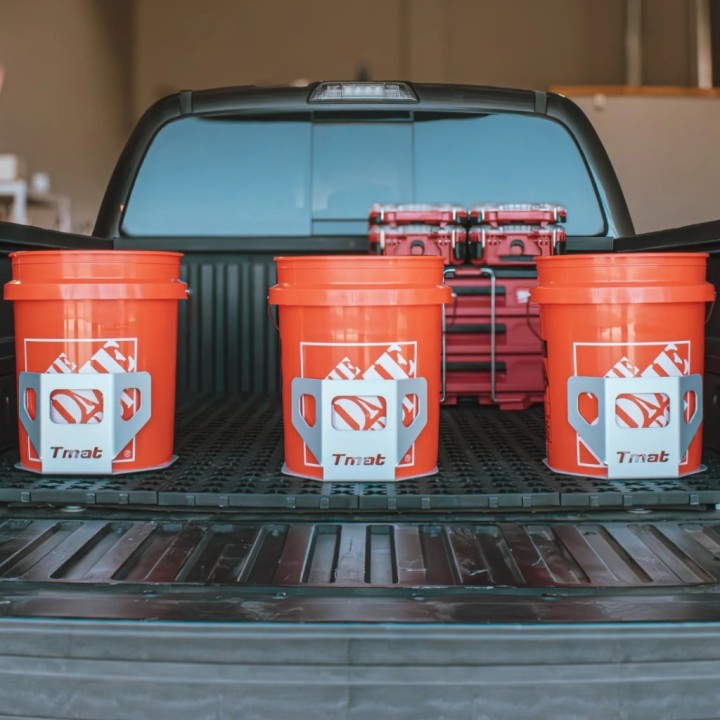 Mocowanie wiadra czerwone Tmat - ujęcie 3