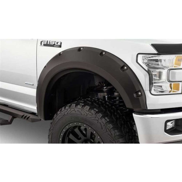 Poszerzenia błotników przód i tył RealTruck Bushwacker Max Pocket Style - ujęcie 3