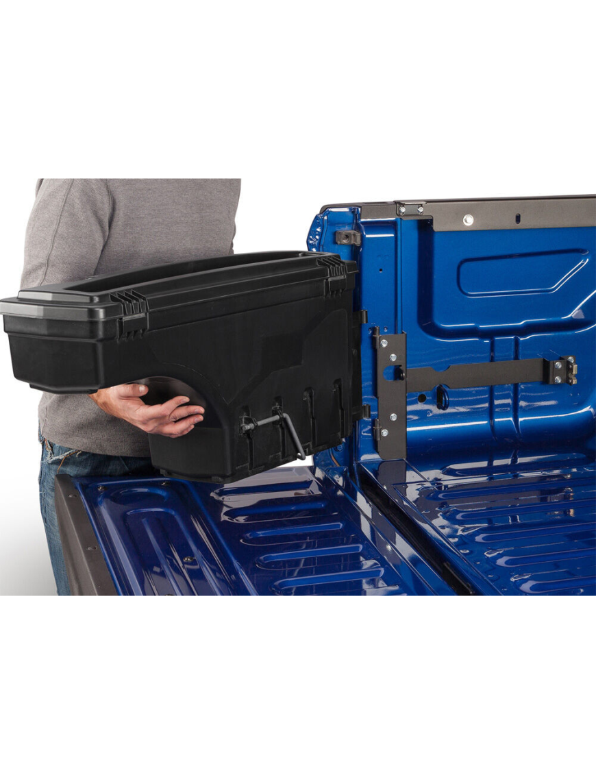 Schowek na pakę po stronie kierowcy RealTruck UnderCover Swing Case