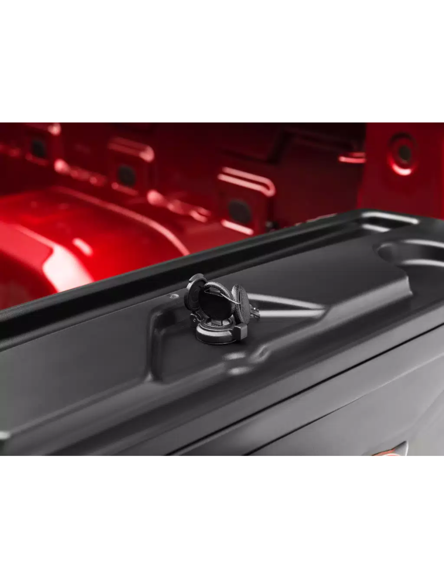Schowek na pakę po stronie kierowcy RealTruck UnderCover Swing Case