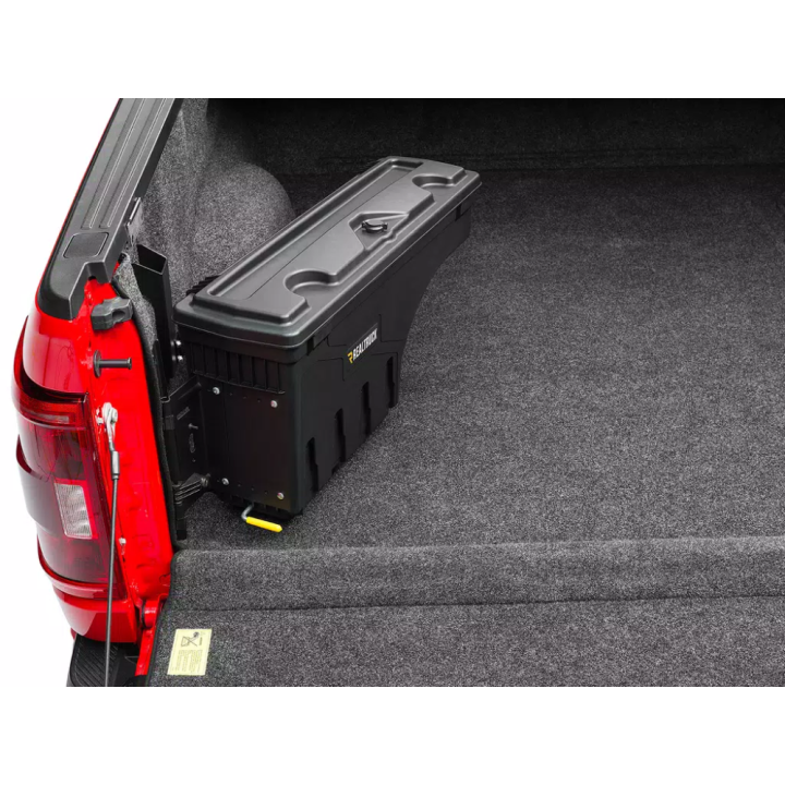 Schowek na pakę po stronie kierowcy RealTruck UnderCover Swing Case - ujęcie 4