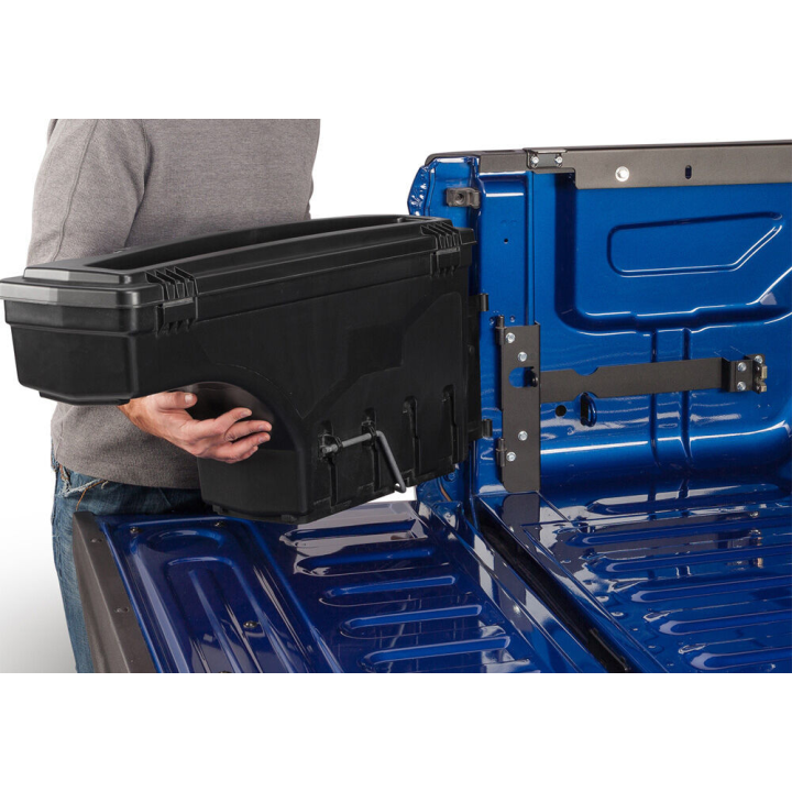 Schowek na pakę po stronie kierowcy RealTruck UnderCover Swing Case - ujęcie 6