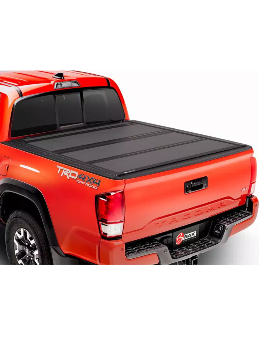 Twarda składana pokrywa paki tri-fold RealTruck BAKFlip MX4