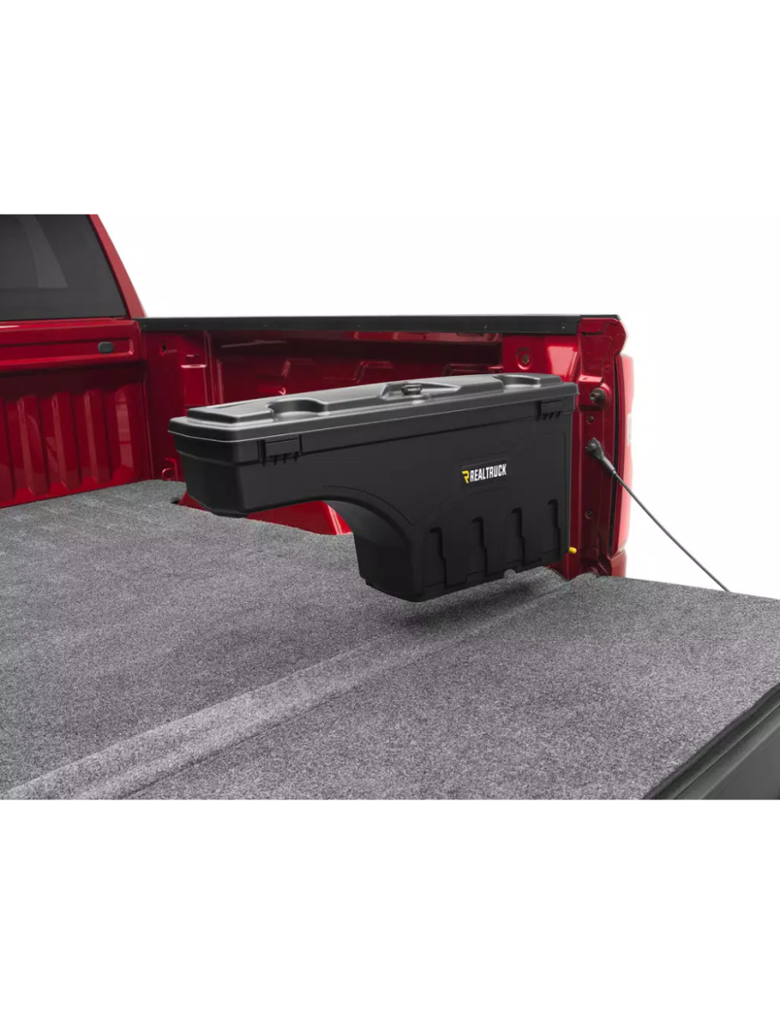 Schowek na pakę po stronie pasażera RealTruck UnderCover Swing Case