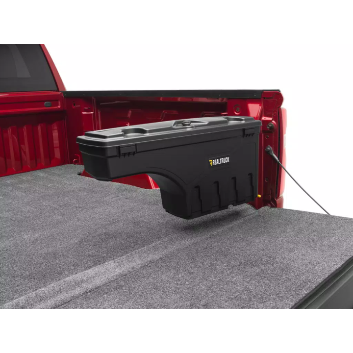 Schowek na pakę po stronie pasażera RealTruck UnderCover Swing Case - ujęcie 5