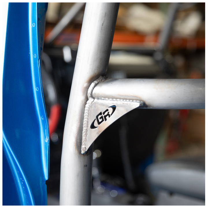 Klatka bezpieczeństwa roll cage V2 GenRight - ujęcie 12