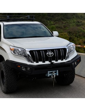 Przedni stalowy zderzak WRAZ z płytą montażową wyciągarki Snakeman 4WD — Toyota Land Cruiser (SNBF13) IRONMAN 4x4
