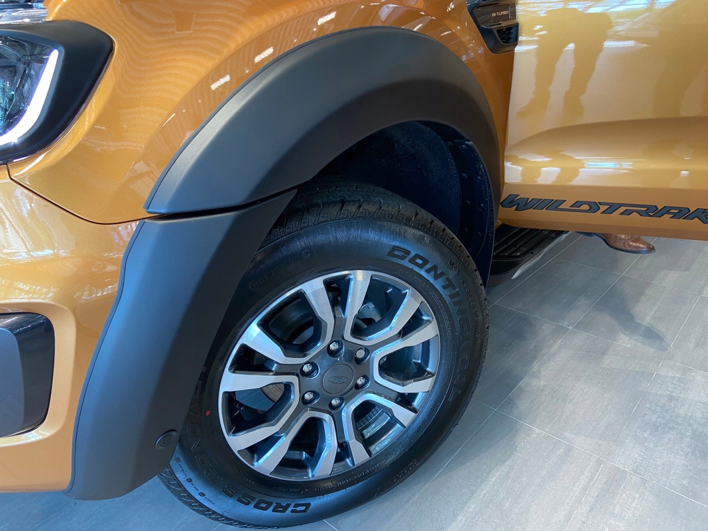 Poszerzenia błotników Ford OEM na Ford Ranger Wildtrak