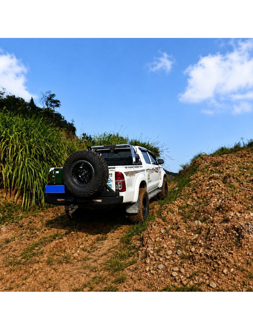 Zderzak tylny stalowy Snakeman 4WD — Toyota Hilux Vigo 2005-2015 i Revo (SNBR11) - ujęcie 3 Zderzak tylny stalowy Snakeman 4WD — Toyota Hilux Vigo 2005-2015 i Revo (SNBR11) - ujęcie 3