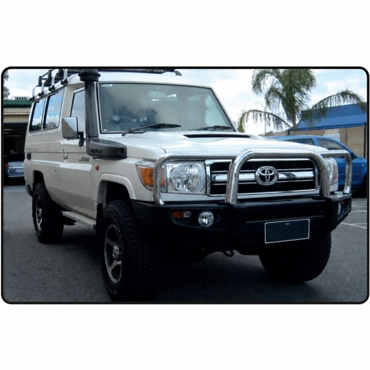Resor Ironman 4x4 — Toyota Land Cruiser (TOY003C) - ujęcie 4